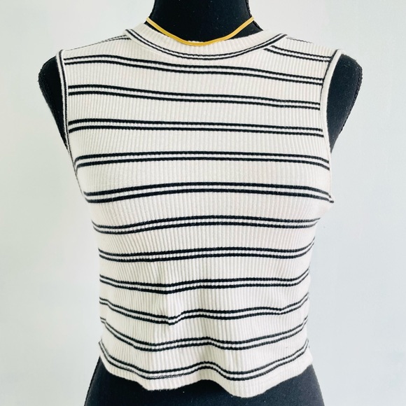 Fashion Nova Tops - mock neck top